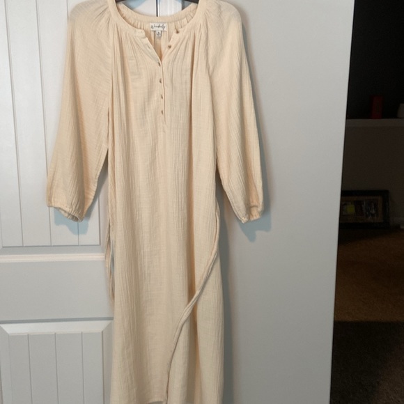 Dress purchased from Belk. Style by Wonderby - Picture 5 of 6